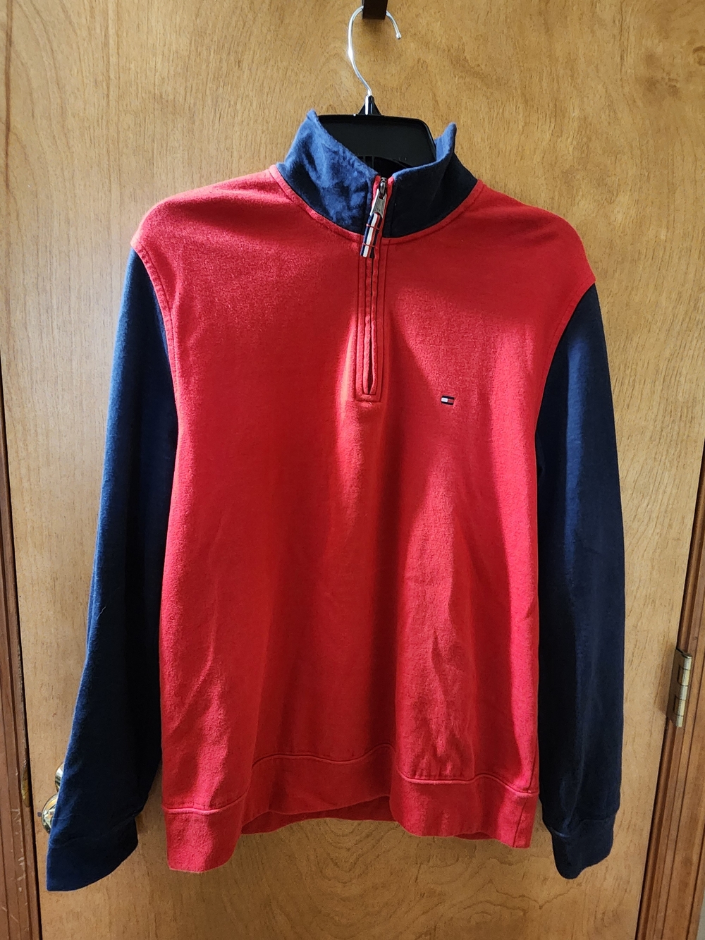 Tommy Hilfiger Colorblock Quarter-Zip Pullover Sweatshirt Red Navy Men's M